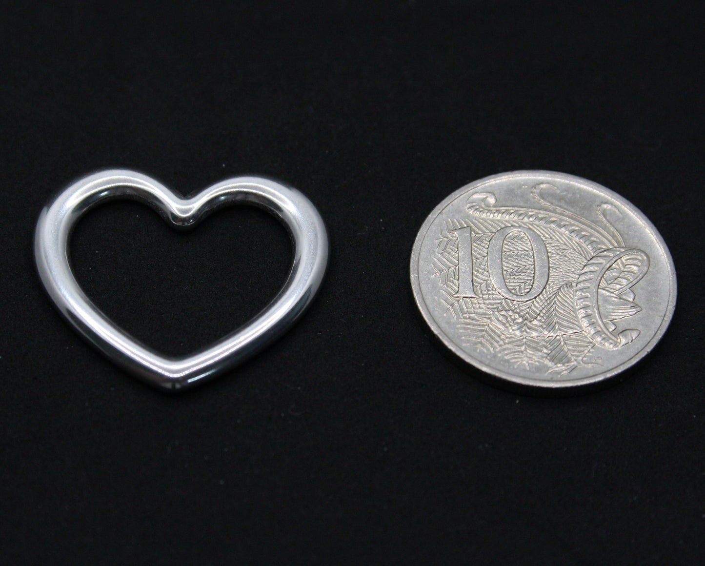 Small Heart Linking Ring